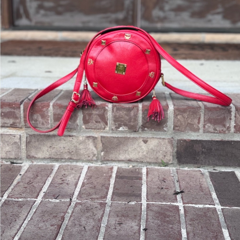 Vintage MCM tambourine crossbody bag - Picture 8 of 9